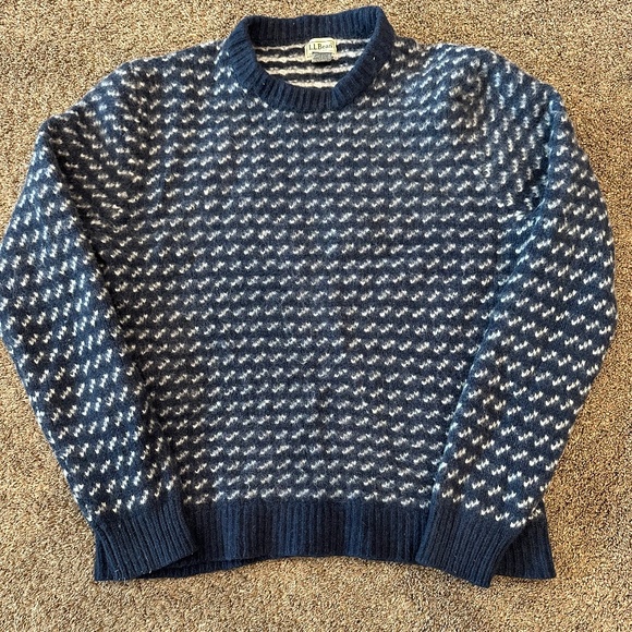 Vintage LL Bean, 100% lambs wool crewneck sweater  XL - Picture 1 of 5